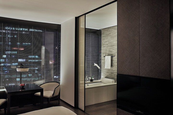 Room 46 of 141