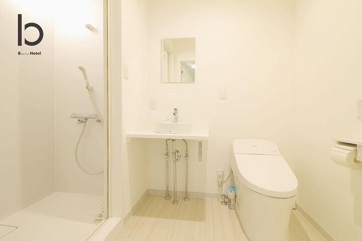 Room 126 of 219