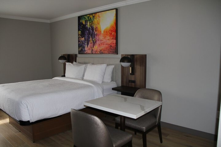 Room 13 of 97
