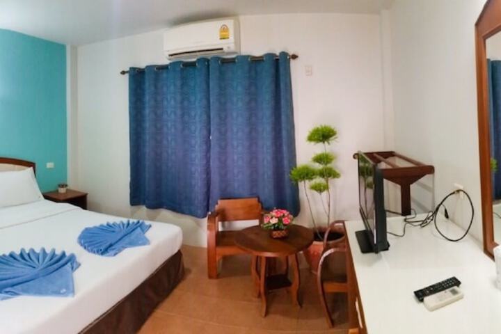 Room 17 of 51