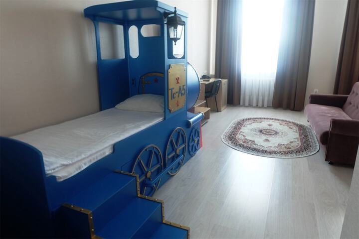 Room 32 of 67