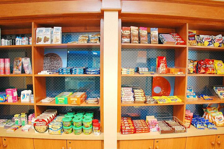 Snack bar