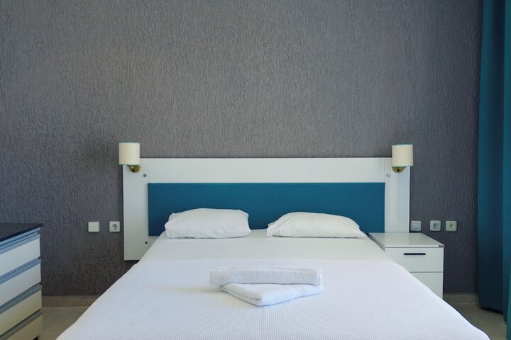 Room 7 of 36