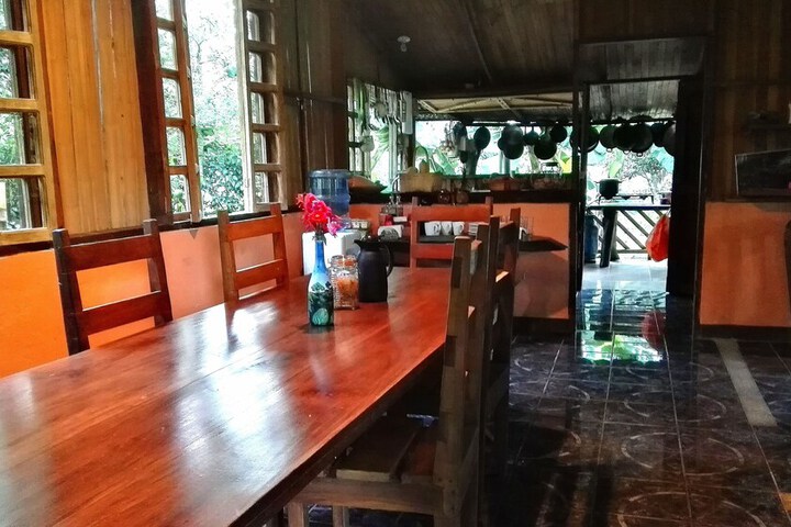 Dining 14 of 28