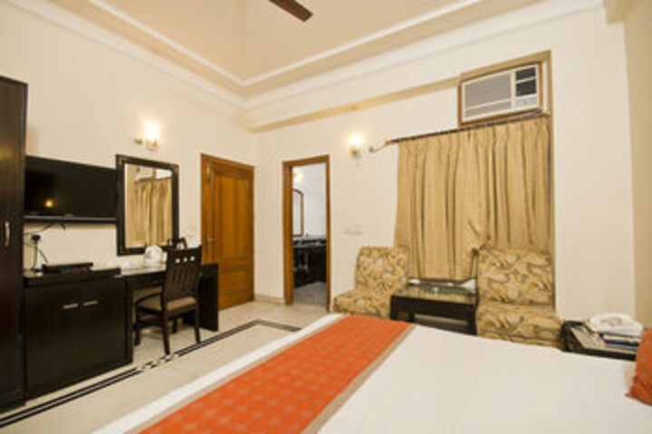 Room 20 of 25
