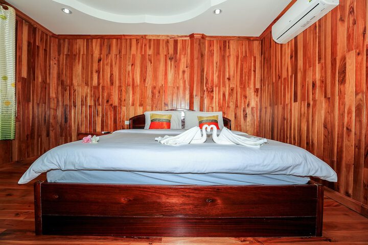 Room 3 of 29