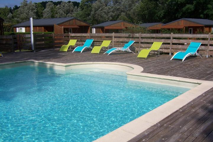 Pool 8 of 33