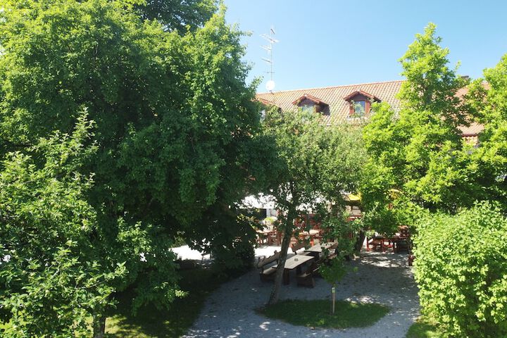 Hotel 70 of 75