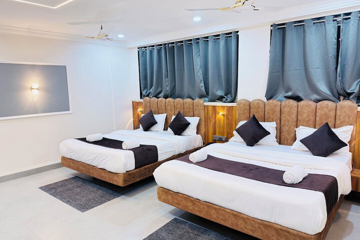 Room 49 of 63