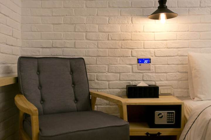 Room 54 of 114