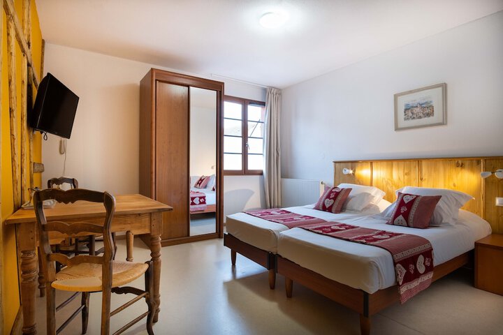 Room 14 of 35