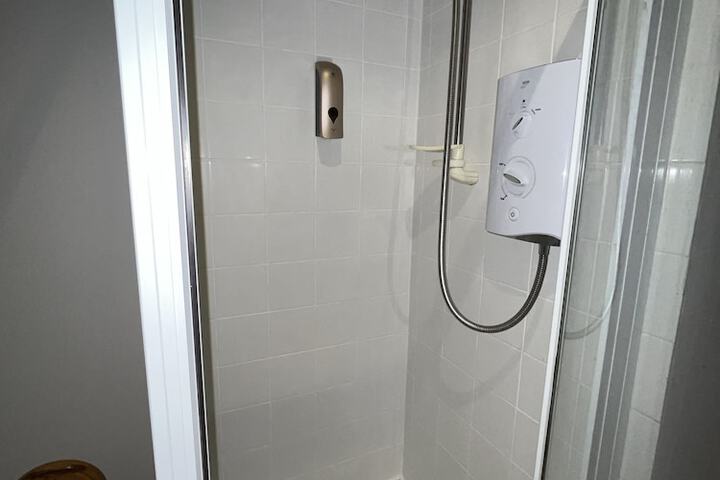 Room 70 of 79