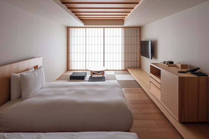 Room 25 of 282