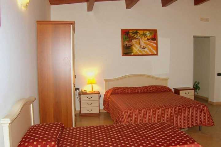 Room 12 of 47