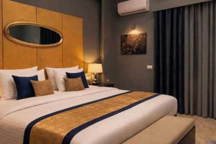 Room 37 of 68