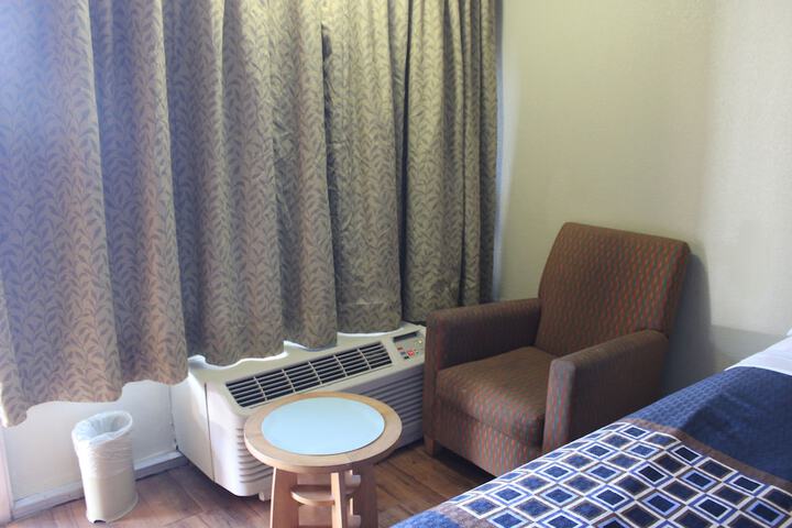 2 Double Beds (2 of 19)