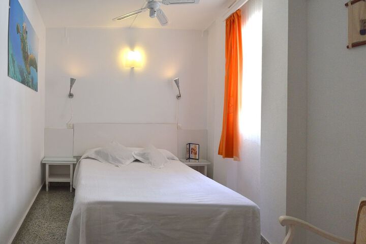Room 13 of 48