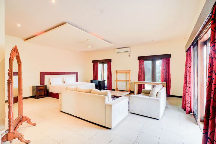 Room 21 of 46