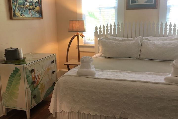 Room 11 of 60