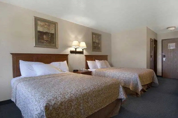 Room 3 of 9