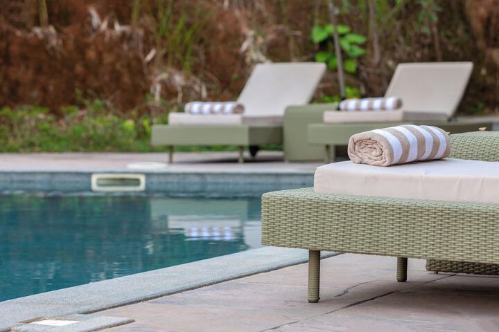 Pool 44 of 73