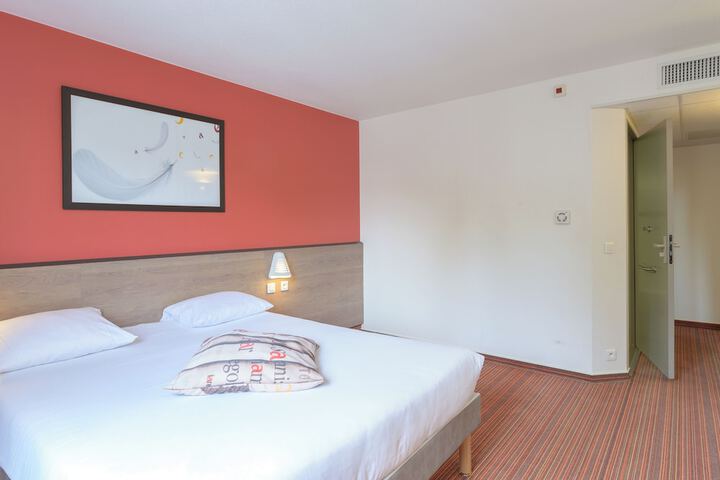 Room 10 of 23