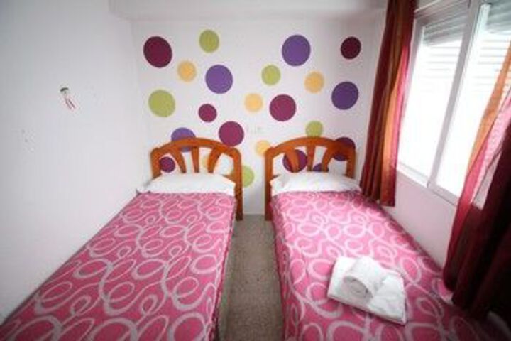 Room 11 of 23