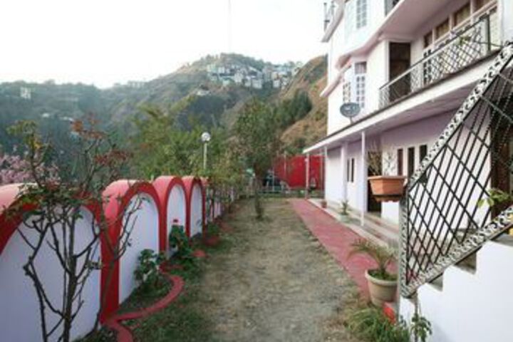 Hotel Exterior 7 of 21