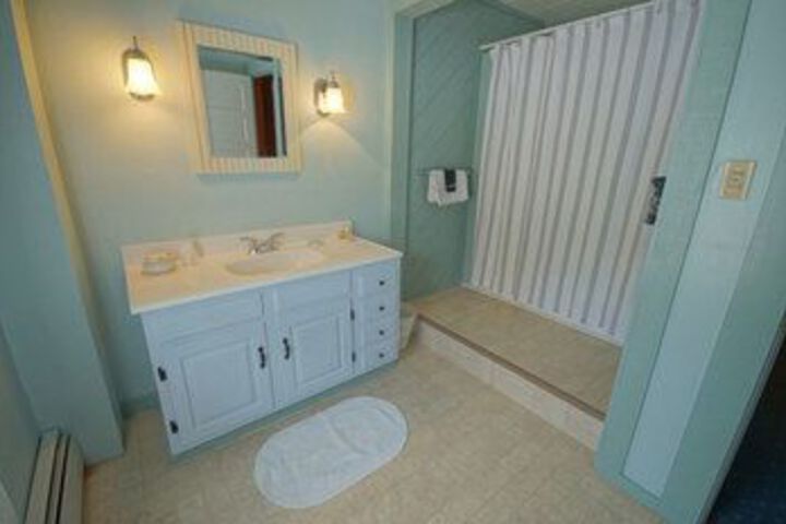 Room 2 of 39