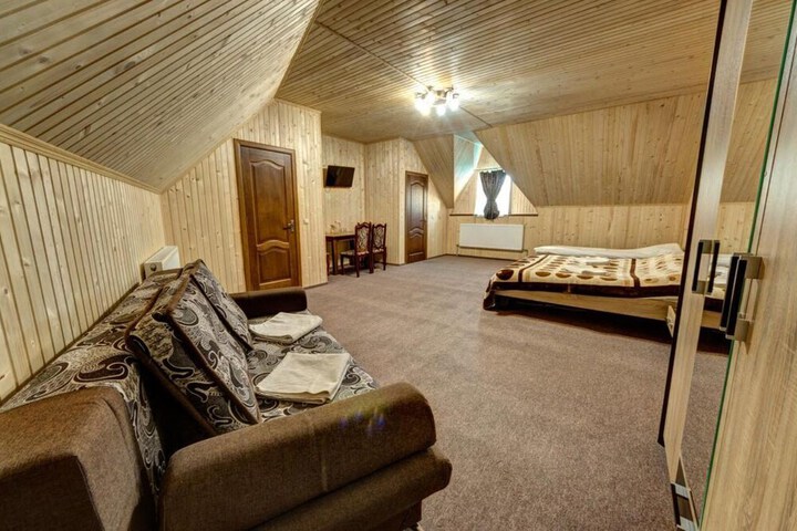 Room 25 of 48