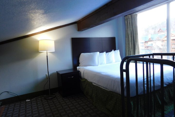 Standard | King Bed (16 of 64)