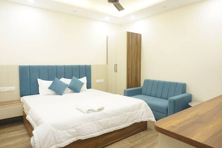 Room 13 of 46