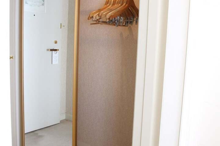 Room 19 of 77