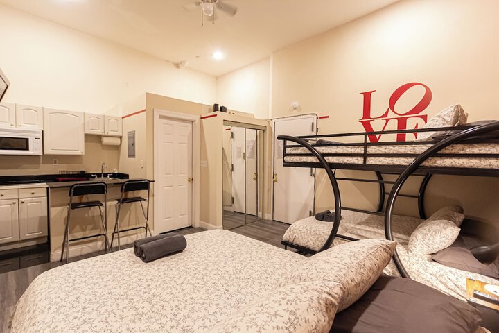 Room 66 of 125