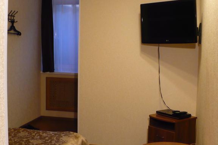 Room 3 of 6