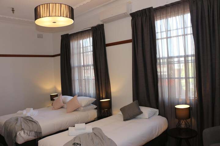 Room 17 of 36