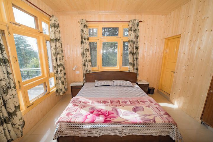 Room 7 of 19