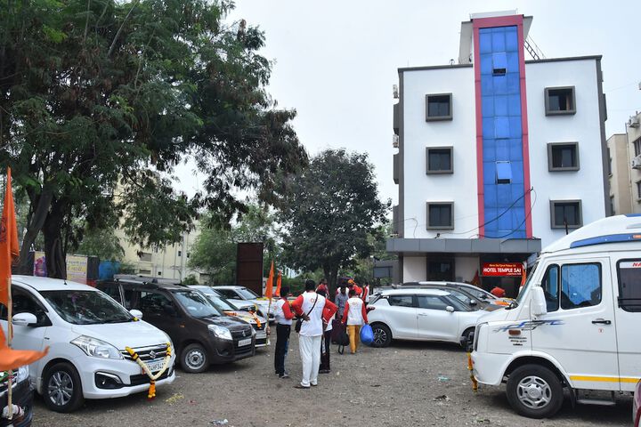 Hotel Exterior 72 of 72