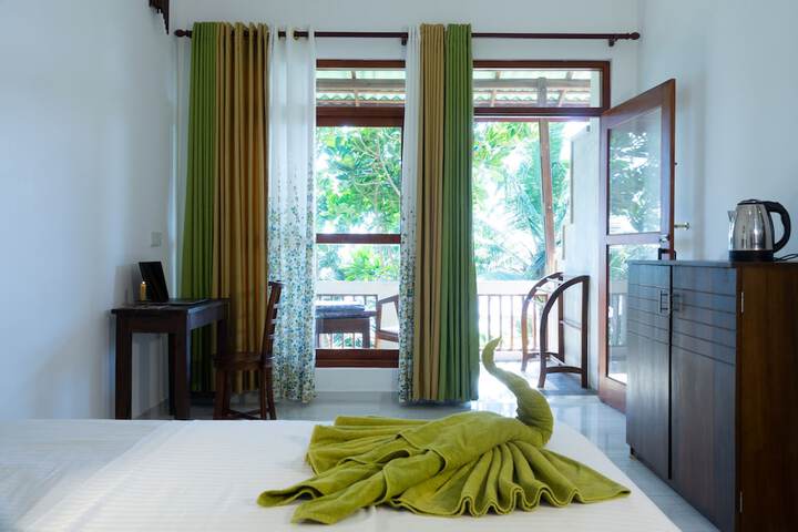 Room 2 of 12