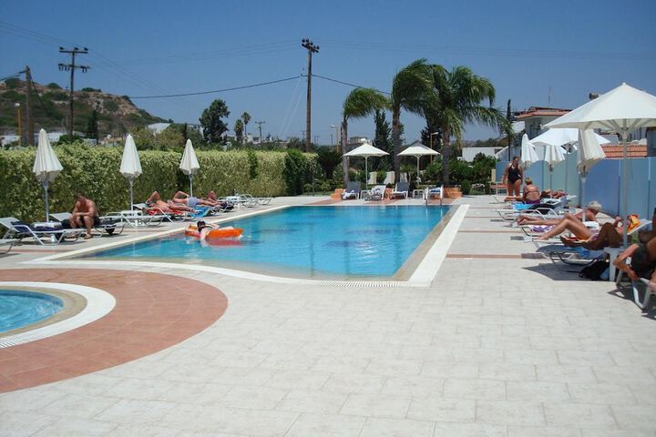 Pool 11 of 45