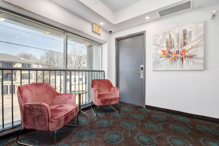 Ballroom/Hall 29 of 31