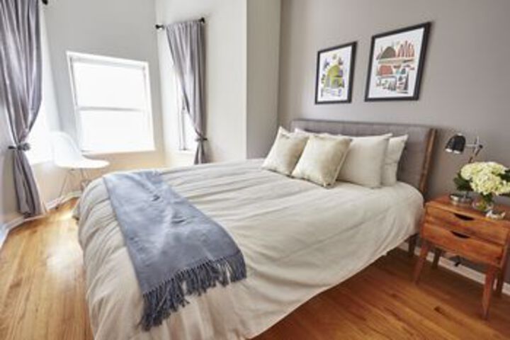 Room 9 of 22