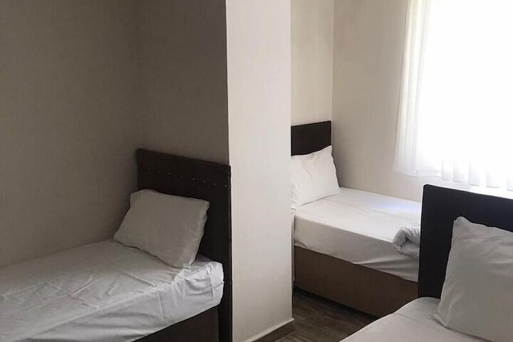 Room 3 of 22