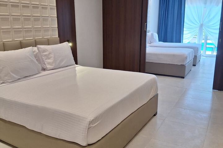Room 21 of 63