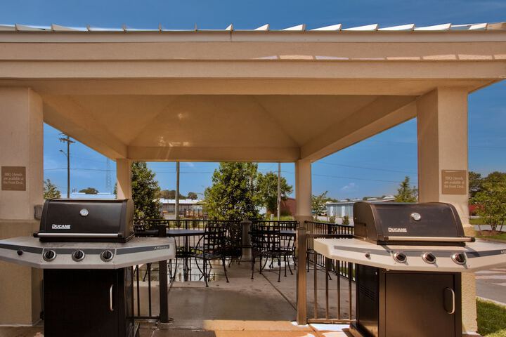 BBQ/picnic area
