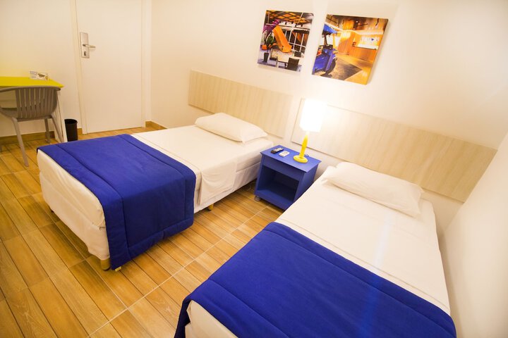 Room 17 of 53