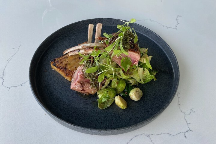Dining 48 of 64