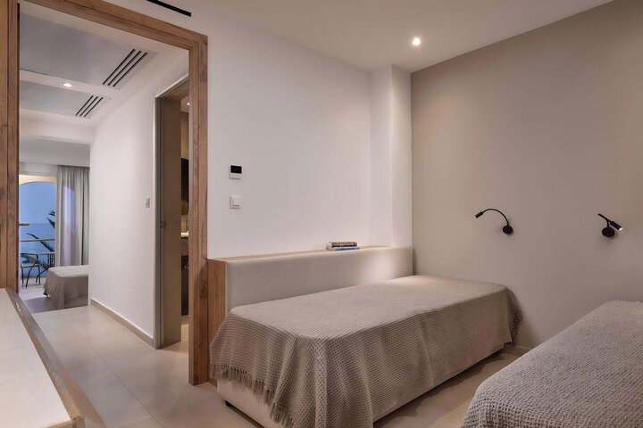 Room 41 of 121