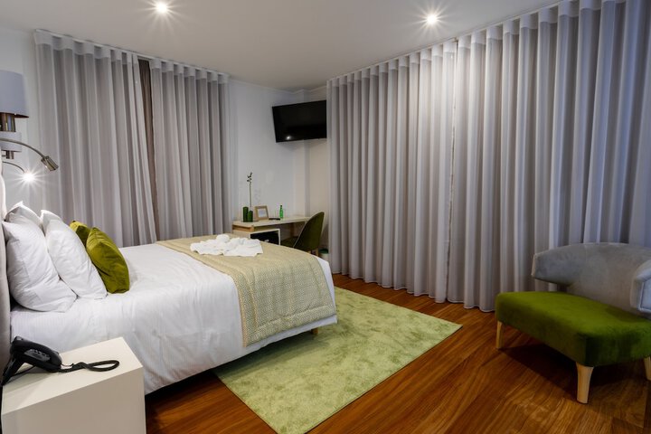 Room 12 of 85