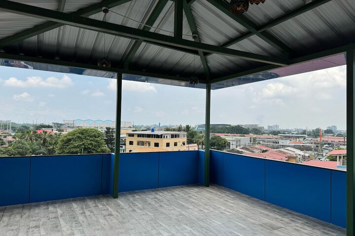 Sundeck 68 of 74